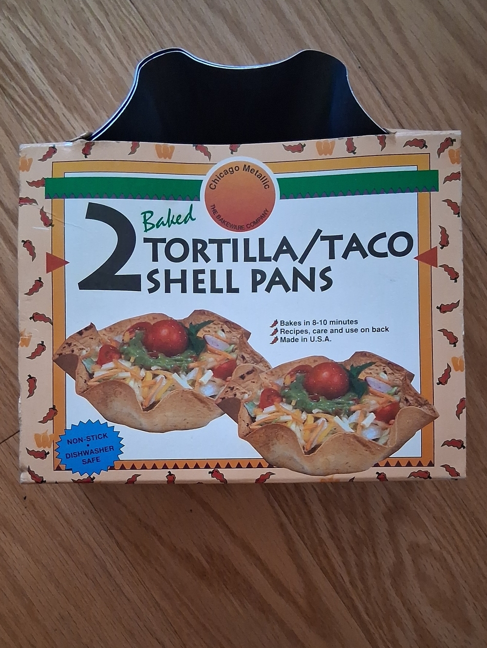 NEW, Chicago Metallic 2 Baked Tortilla Taco Shell Pans Non-Stick Silver